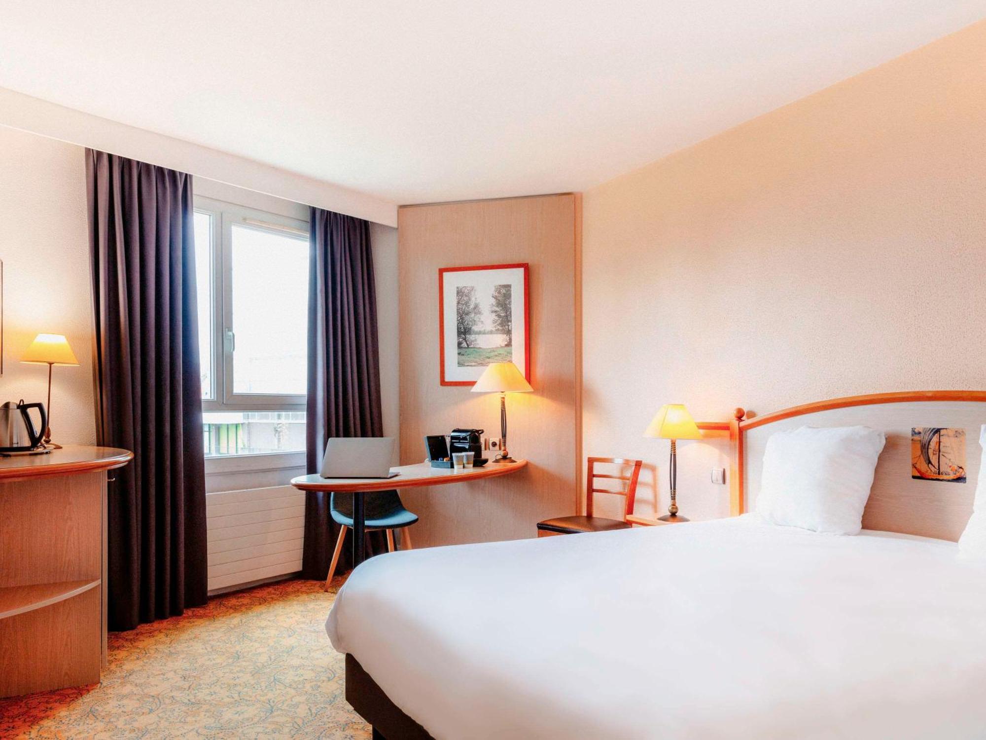 Mercure Nevers Pont De Loire Eksteriør bilde