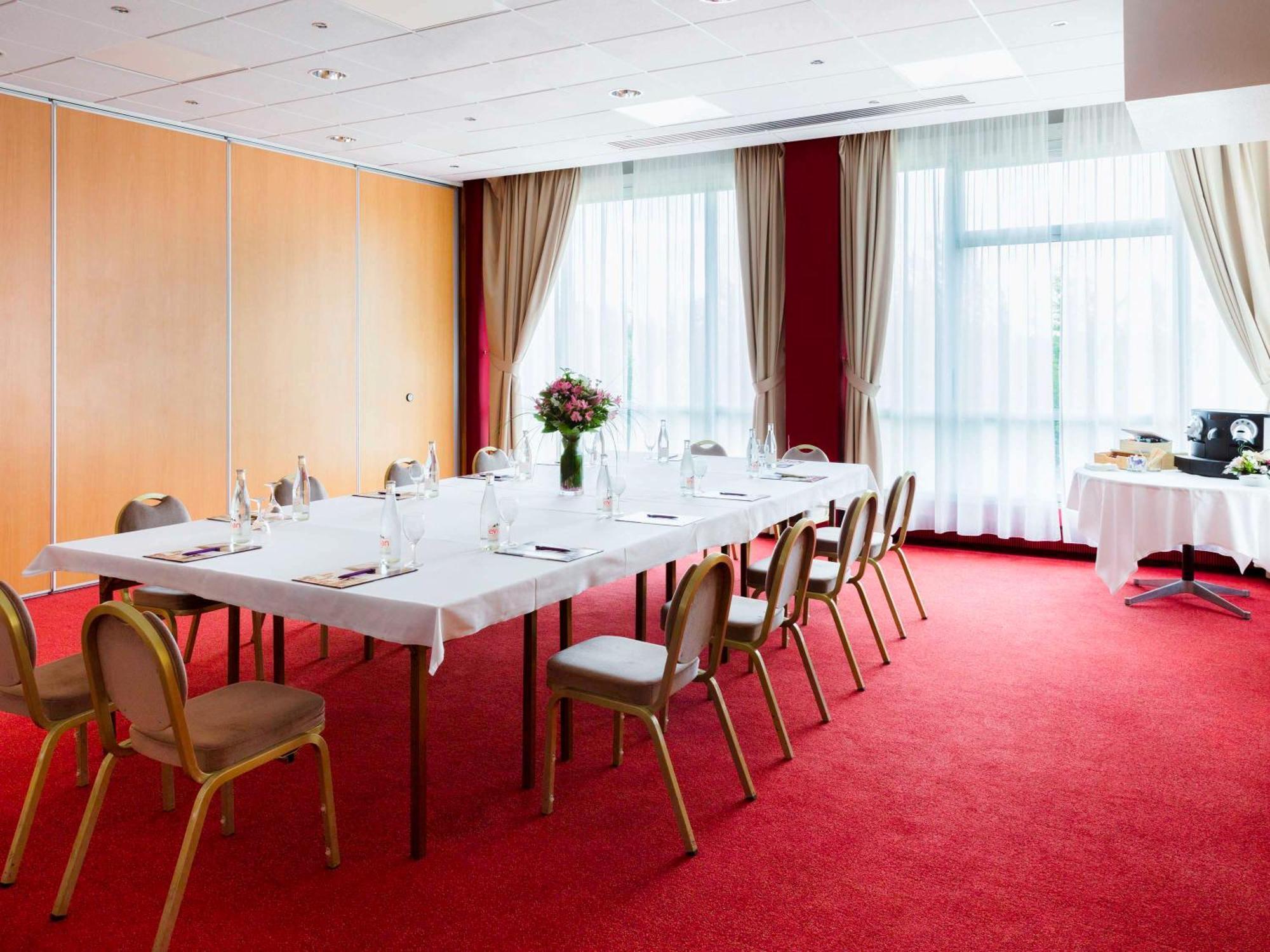 Mercure Nevers Pont De Loire Eksteriør bilde