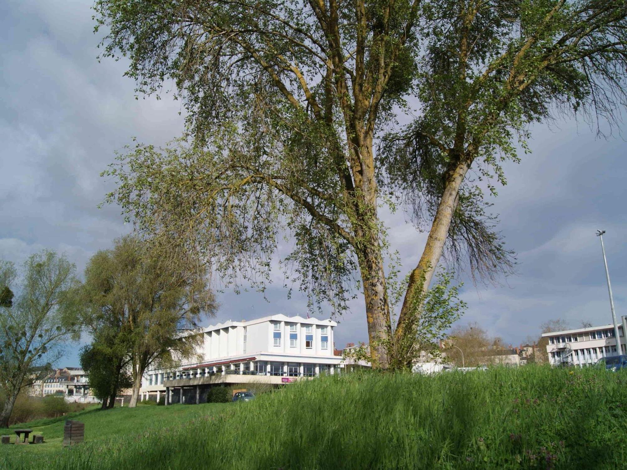 Mercure Nevers Pont De Loire Eksteriør bilde
